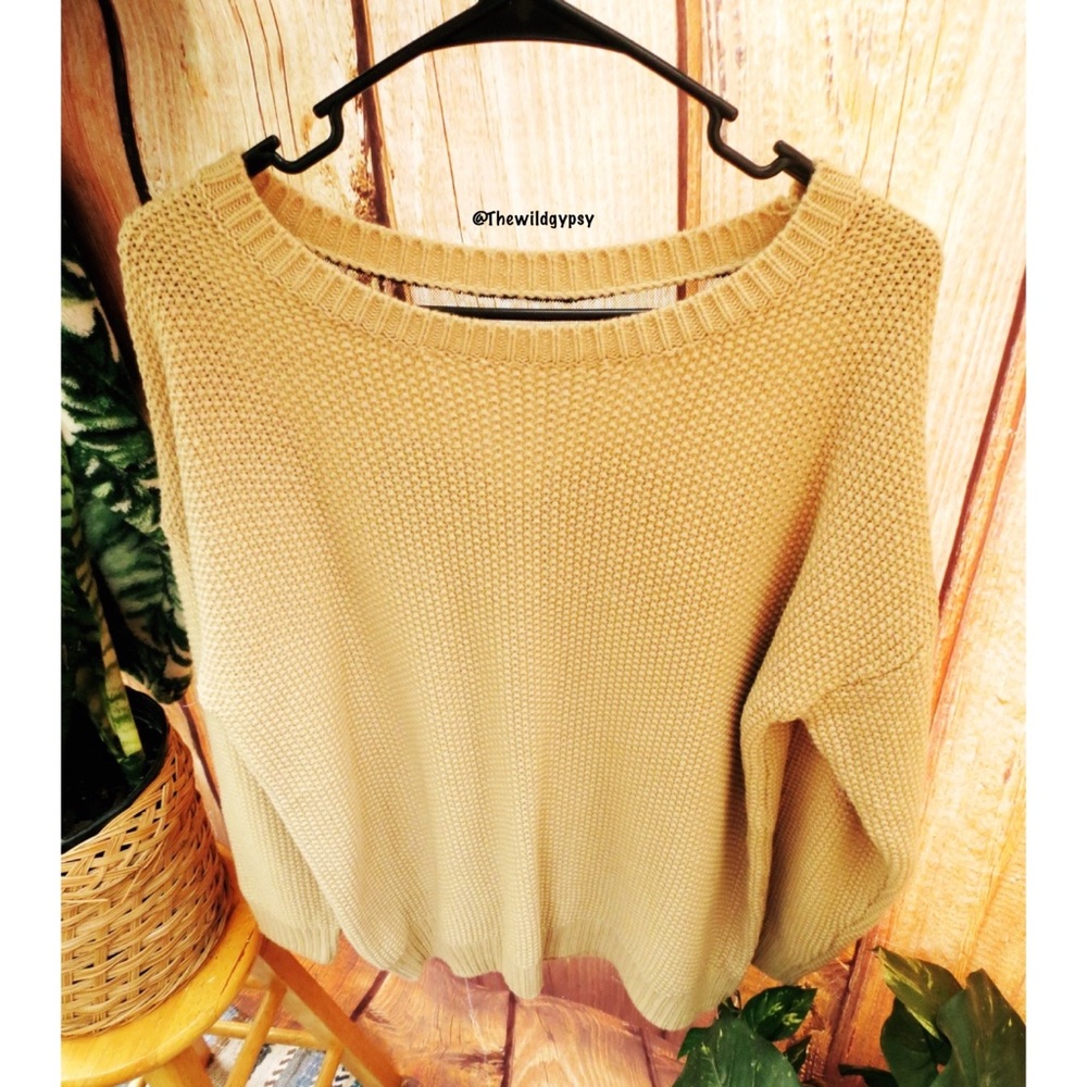 NEW lace bow back waffle knit sweater ✨ - Picture 2 of 5